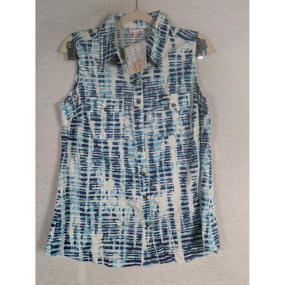 NEW LuLaRoe Roxanne Top Women's M Blue White Sleeveless Abstract Snap Button
